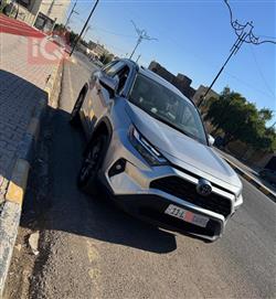 تۆیۆتا ڕاڤ 4